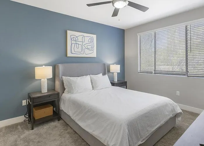 Landing - Modern With Amazing Amenities Scottsdale